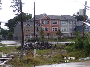 3232 Creekmont Dr, Houston TX 77091
