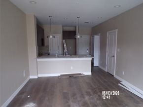3232 Creekmont Dr, Houston TX 77091