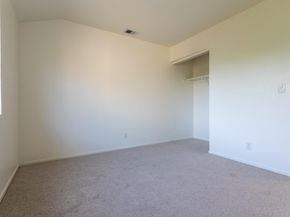 33004 Calle la Mirada Common, Union City CA 94587