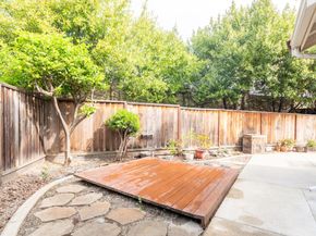33004 Calle la Mirada Common, Union City CA 94587