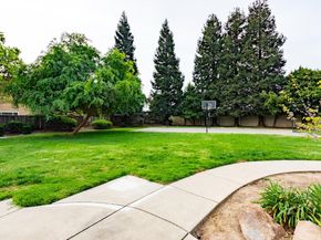 33004 Calle la Mirada Common, Union City CA 94587