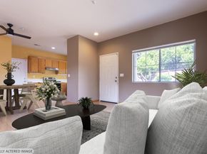 33004 Calle la Mirada Common, Union City CA 94587