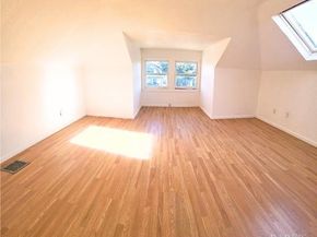 389 Euclid Avenue, Oakland CA 94610