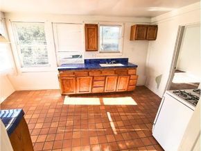 389 Euclid Avenue, Oakland CA 94610