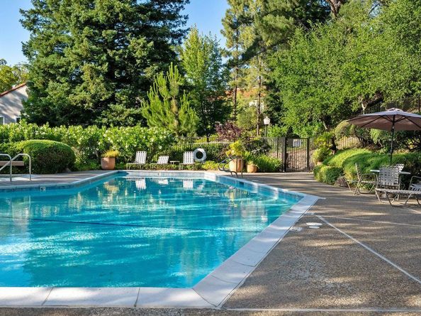 206 Paseo Bernal, Moraga CA 94556