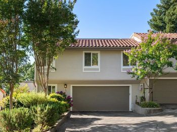 206 Paseo Bernal