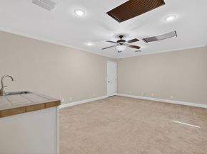 13933 Ashton Woods CIR 71, Austin TX 78727