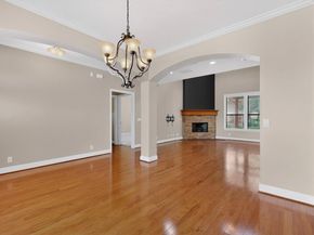 13933 Ashton Woods CIR 71, Austin TX 78727
