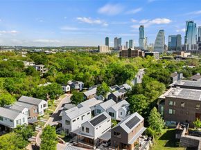 900 S 2nd ST 22, Austin TX 78704