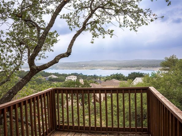 18952 Peckham DR, Point Venture TX 78645