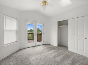 18952 Peckham DR, Point Venture TX 78645