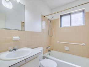 1433 Salem Meadow CIR, Austin TX 78745