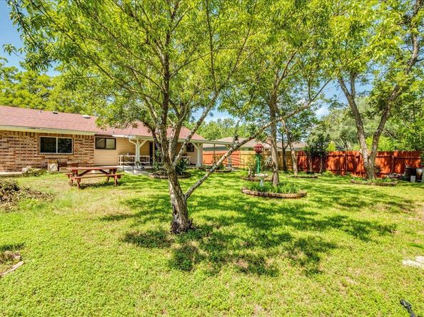 1433 Salem Meadow CIR, Austin TX 78745