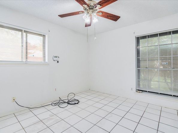 1433 Salem Meadow CIR, Austin TX 78745