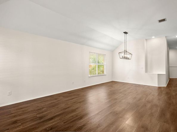 10807 Pinkney LN, Austin TX 78739