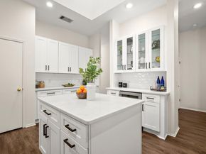 10807 Pinkney LN, Austin TX 78739