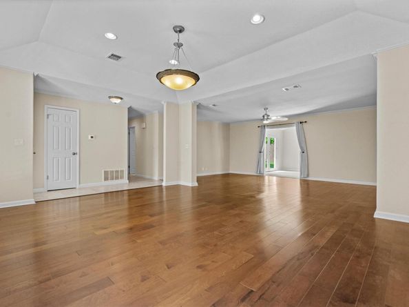 3601 Arrowhead DR, Austin TX 78731