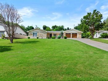 3601 Arrowhead DR