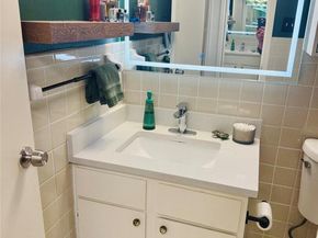 1800 Lavaca ST A305, Austin TX 78701