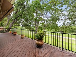 37 Waterfall DR, The Hills TX 78738