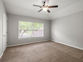 37 Waterfall DR, The Hills TX 78738