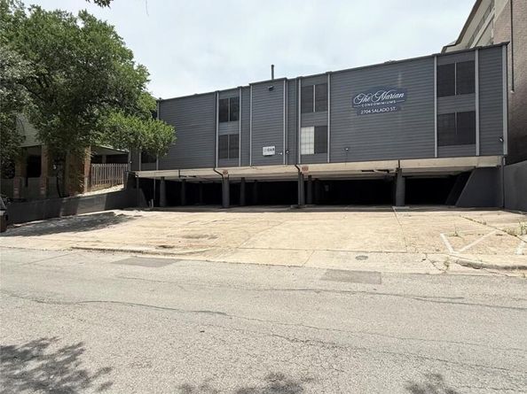 2704 Salado ST 106, Austin TX 78705