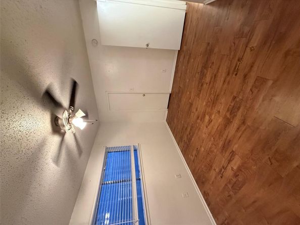 2704 Salado ST 106, Austin TX 78705