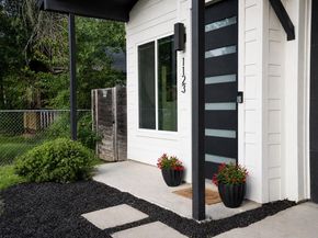 1123 Omega Ave 1, Austin TX 78721