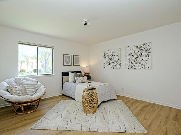 302 Seawind ST, Lakeway TX 78734