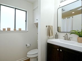 302 Seawind ST, Lakeway TX 78734