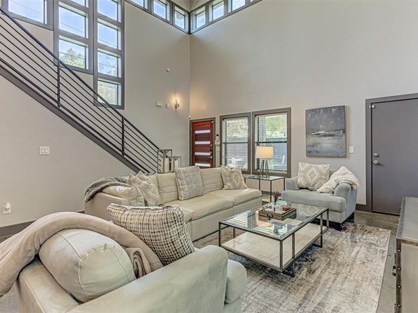2612 Hidalgo ST, Austin TX 78702