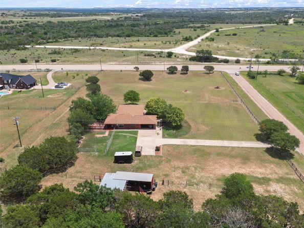 532 Whispering Oaks DR, Copperas Cove TX 76522