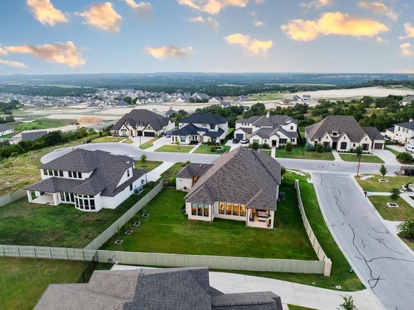 201 Roseleaf CT, Liberty Hill TX 78642