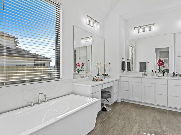 201 Roseleaf CT, Liberty Hill TX 78642