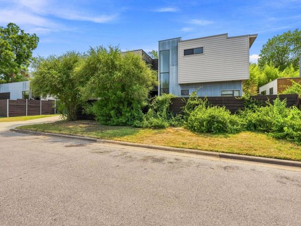3700 Garden Villa LN 2, Austin TX 78704