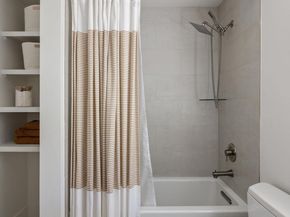 2211 Canterbury ST, Austin TX 78702