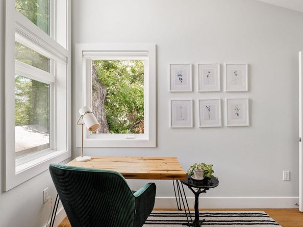 2211 Canterbury ST, Austin TX 78702