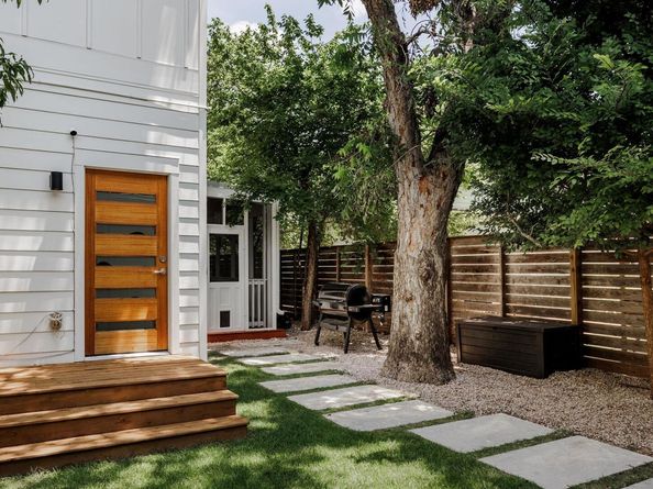 2211 Canterbury ST, Austin TX 78702