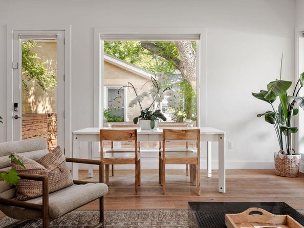 2211 Canterbury ST, Austin TX 78702