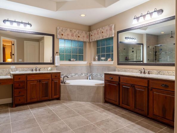 804 Laughing Dog CT, Leander TX 78641