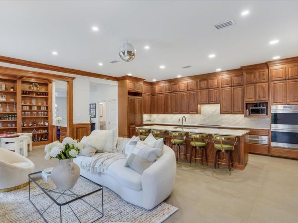 3705 Gilbert ST B, Austin TX 78703