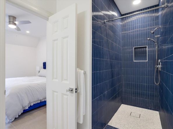 3705 Gilbert ST B, Austin TX 78703