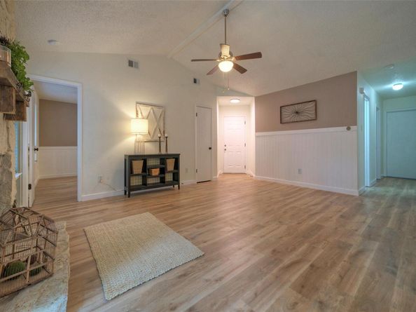 615 Twin Oak TRL, Cedar Park TX 78613