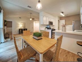 615 Twin Oak TRL, Cedar Park TX 78613