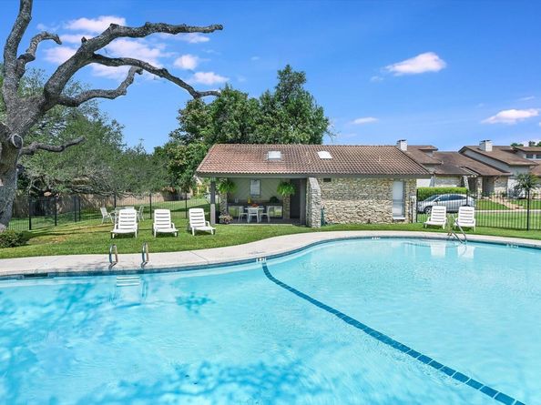 4615 Pinehurst DR S D, Austin TX 78747