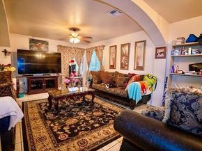 5707 China Berry Rd, Austin TX 78744