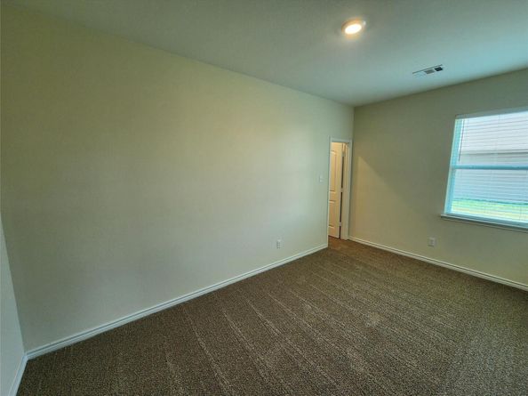 331 Liberty Meadows DR, Liberty Hill TX 78642