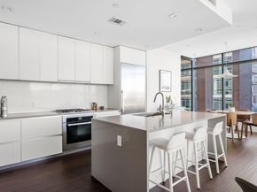 501 West Ave 704, Austin TX 78701