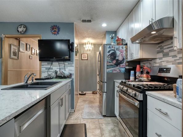 2704 Clarkdale LN, Austin TX 78757