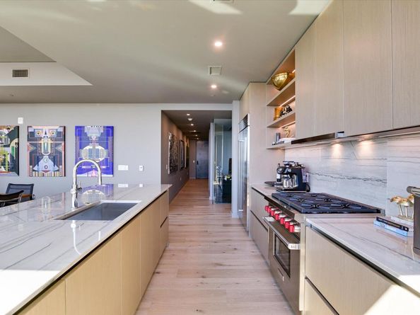 610 Davis ST 3901, Austin TX 78701